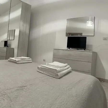 Vakantiehuis Casa Indipendente Vicino Al Centro *